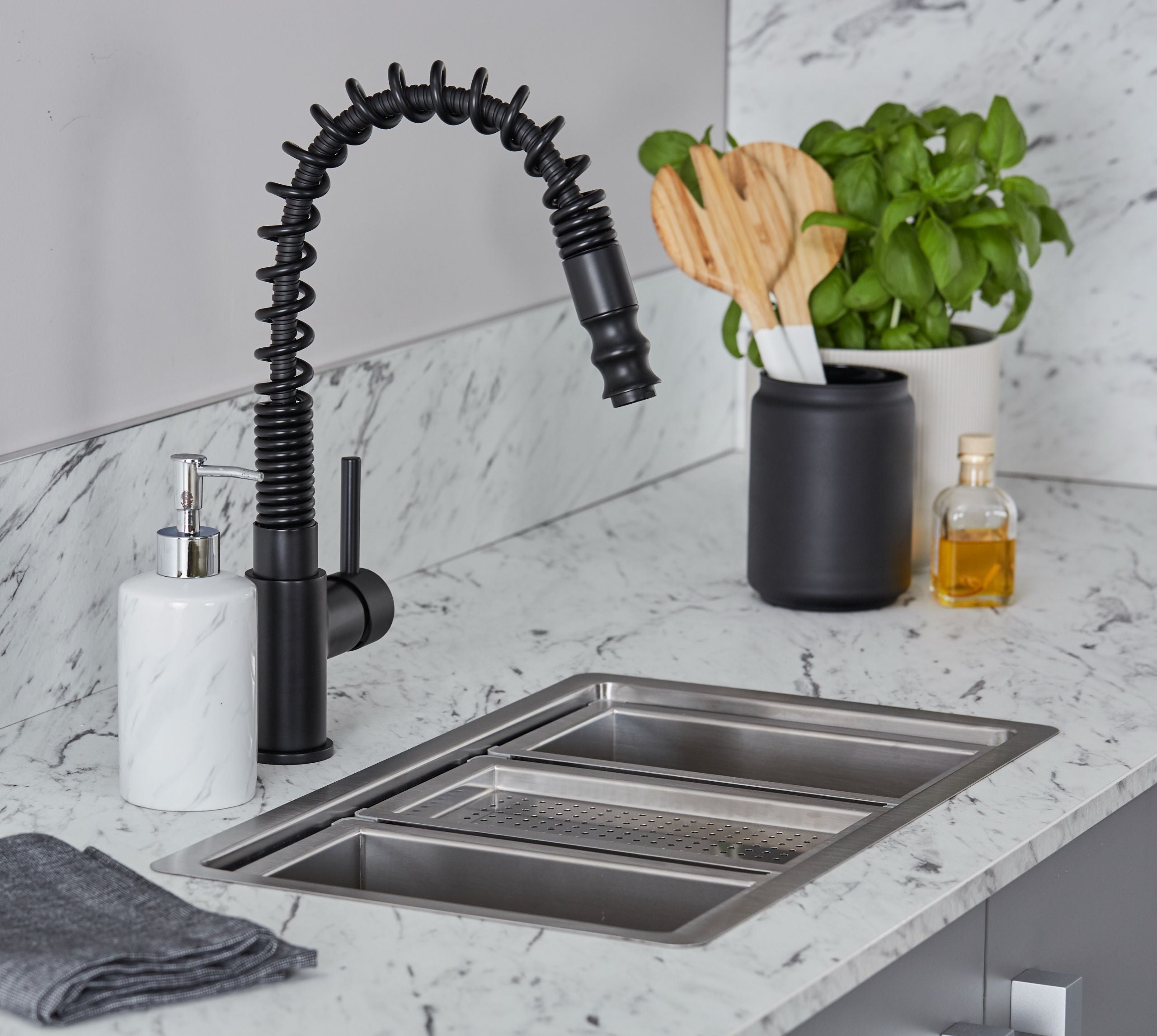 Charlotte Kitchen Tap Matt Black
