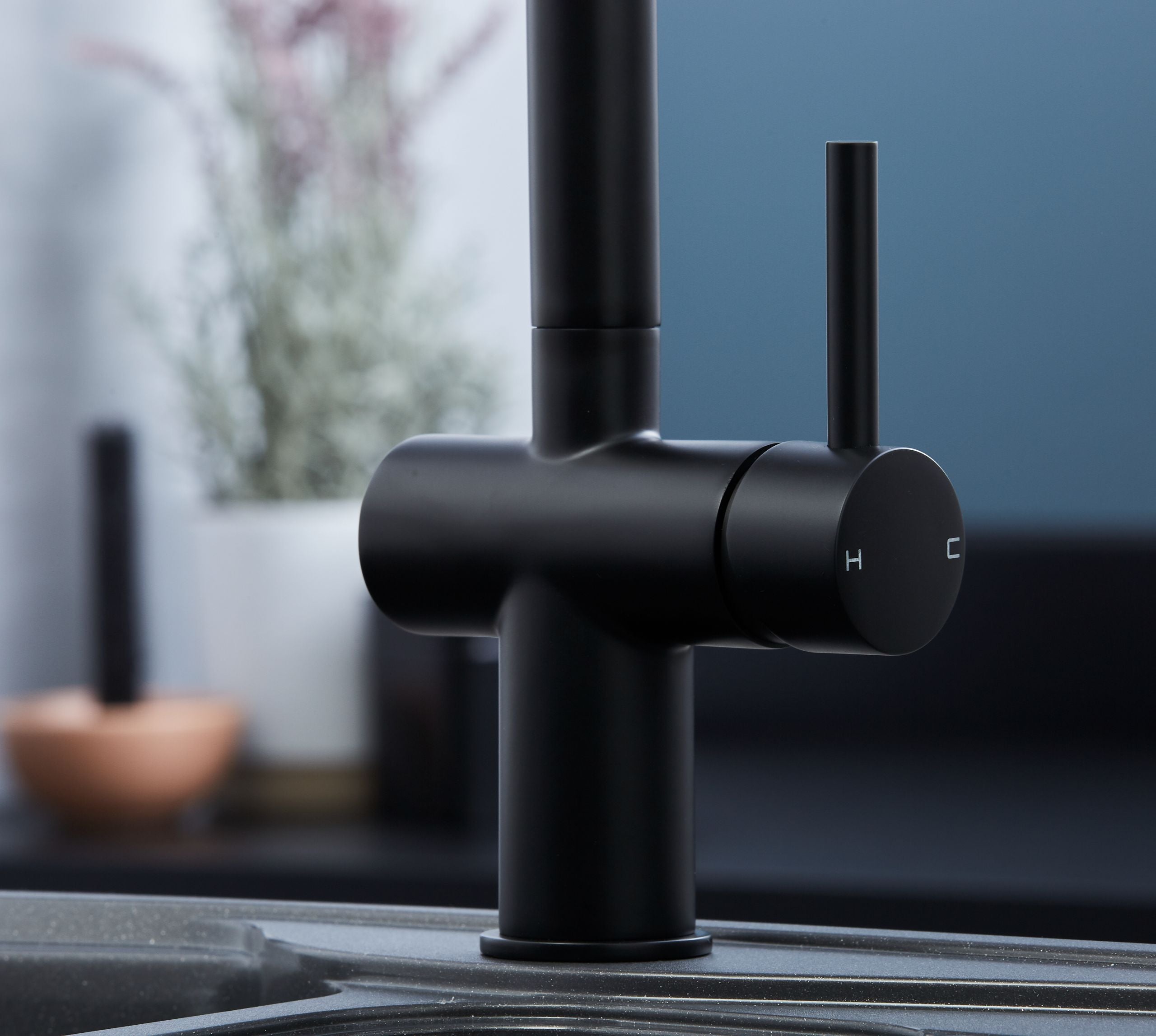 Mia Kitchen Tap Matt Black