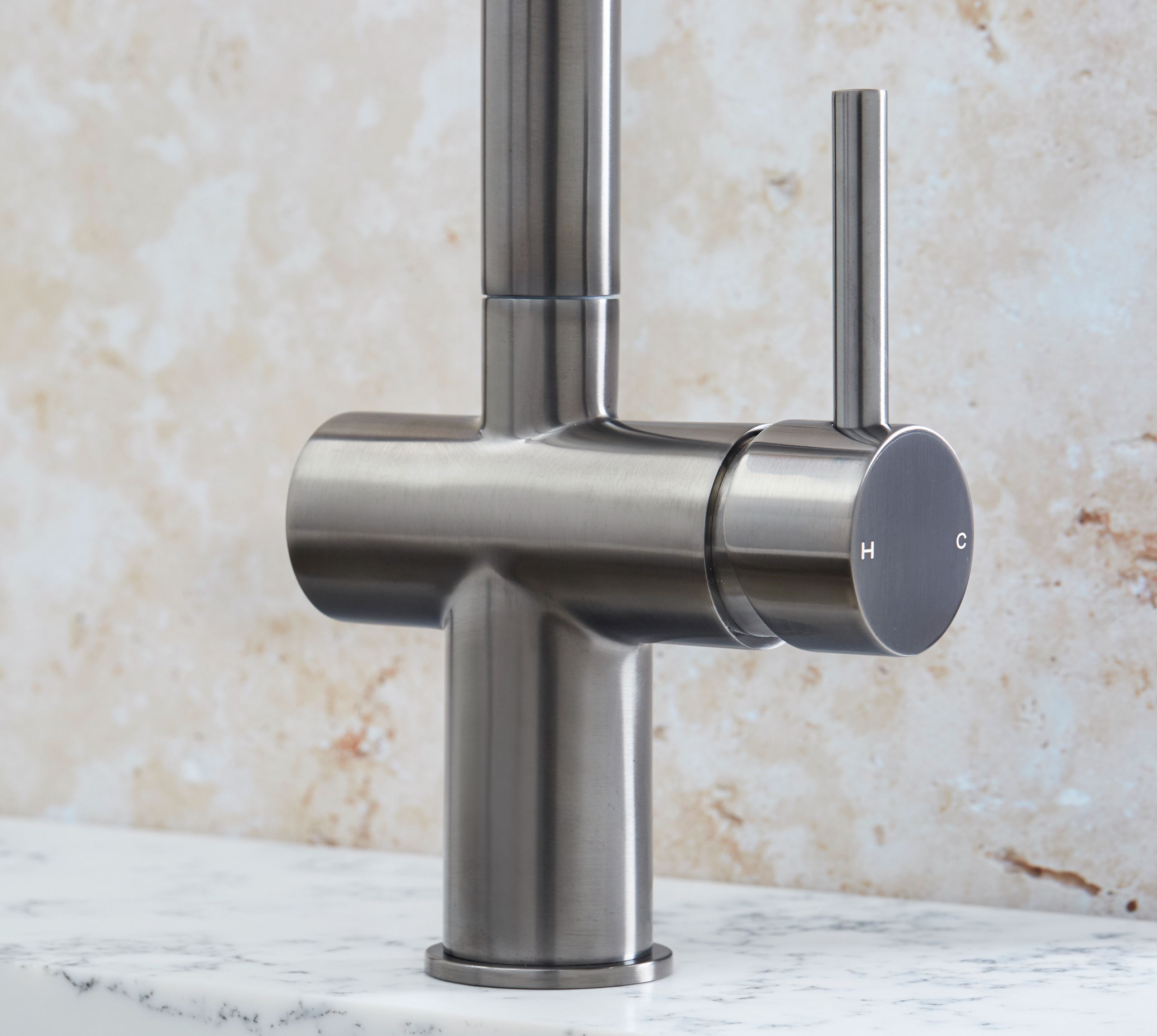 Austin Pull Out Tap Gun Metal
