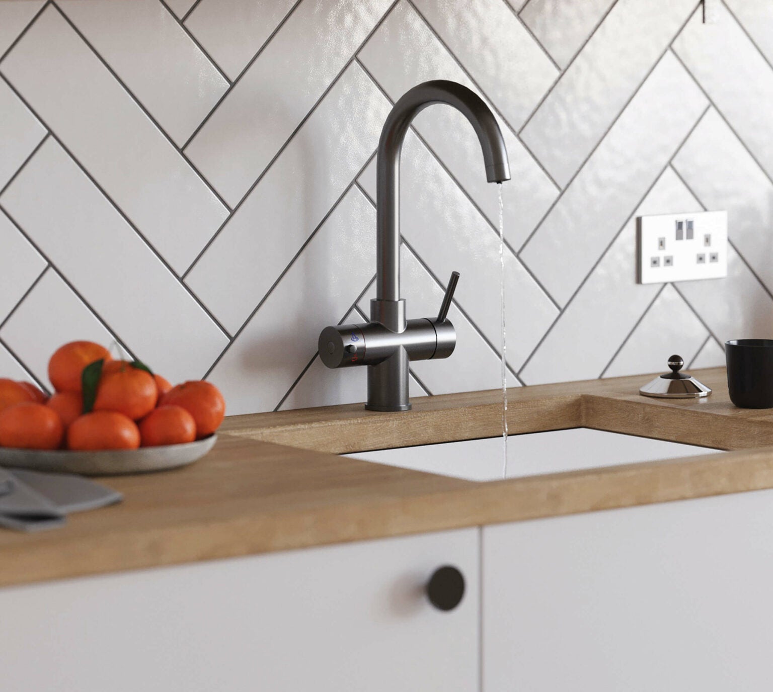 Quanta Chilled Swan 4-in-1 Boiling Tap Gunmetal