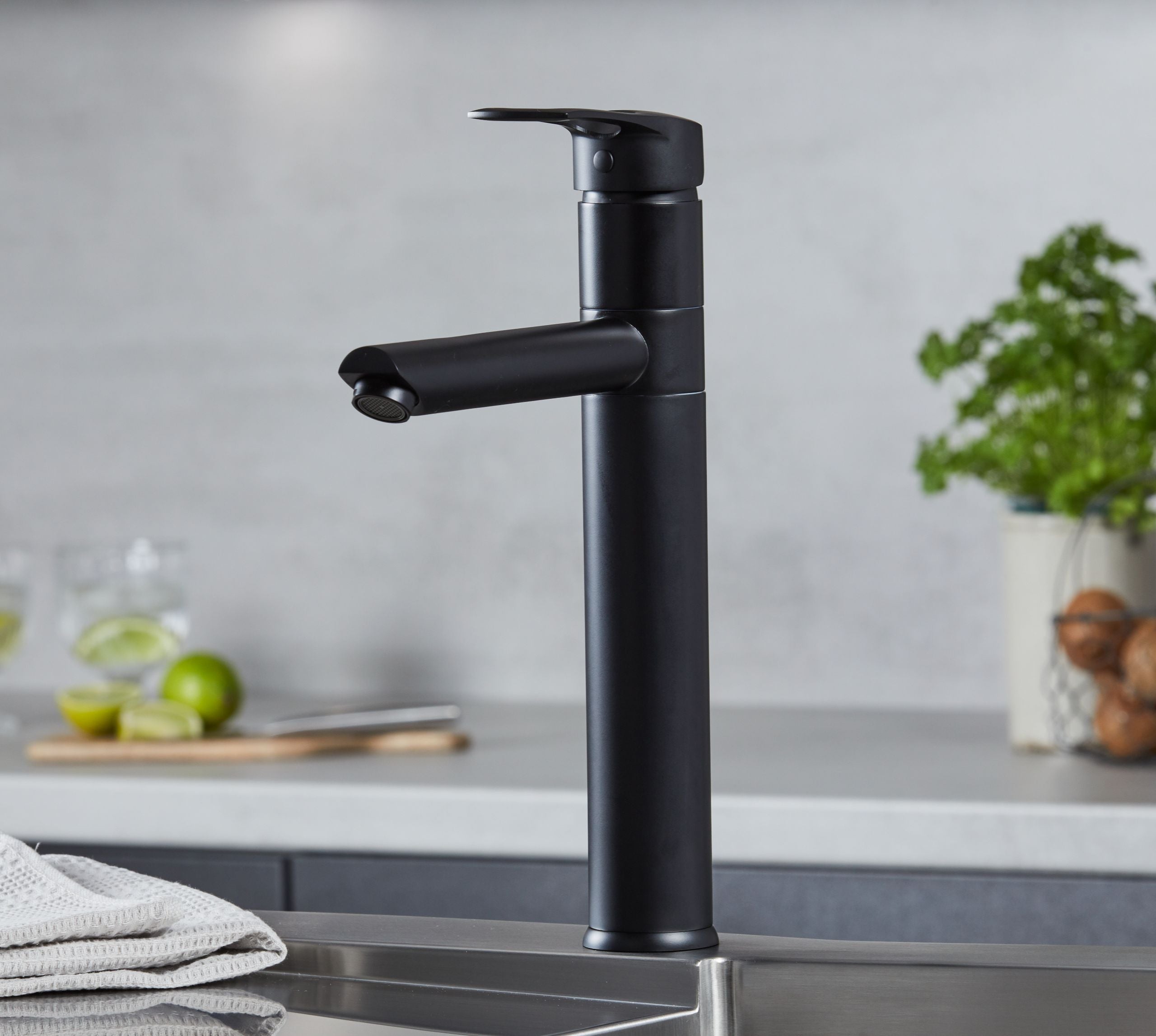 Ava Kitchen Tap Matt Black